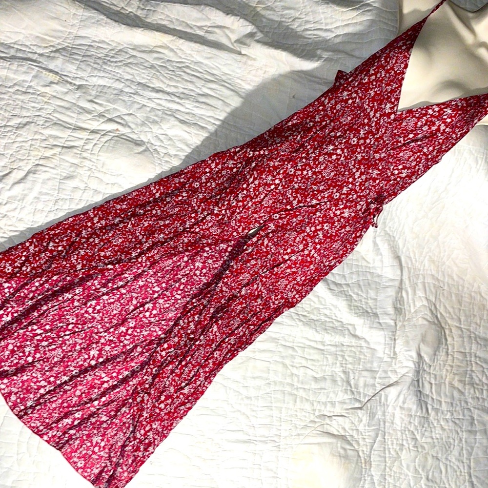 Sexy wrap dress. Summer dress. Size says XL it fits like a Large. Long dress.